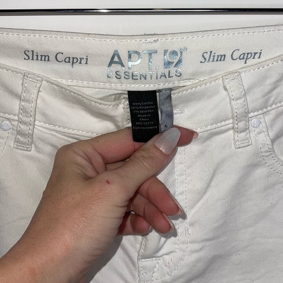 APT. 9 White Slim Denim Capri Pants 6 - Picture 7 of 8
